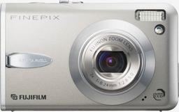 Fujifilm FinePix F30 с чувствительностью 3200 единиц по ISO. Кто больше?