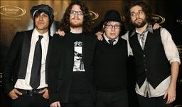 Вышел альбом «Folie A Deux» группы Fall Out Boy