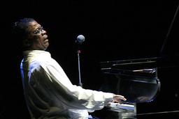 Новый альбом Херби Хэнкока "River: The Joni Letters" номинирован на Grammy