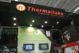 Computex 2008: фоторепортаж со стенда Thermaltake, часть 2 — корпуса и БП