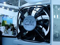 Computex 2008: фоторепортаж со стенда Arctic Cooling — блоки питания и другие продукты