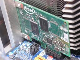 Плата Intel Turbo Memory для настольных ПК показана в действии