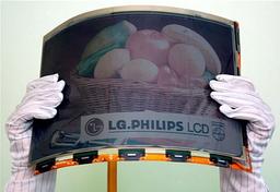 LG.Philips показывает цветную электронную бумагу (гибкие дисплеи E-Paper) размера A4