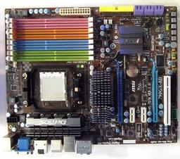 Системная плата MSI 790GX-8D с восемью слотами для DIMM облегчает модернизацию систем на платформе AMD
