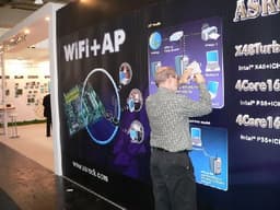 CeBIT 2008: cтенд ASRock — Wi-Fi и интегрированная графика для энтузиастов  