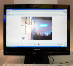 Samsung SyncMaster 225UW – монитор для онлайнового общения