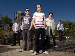 The Twang выступили в родном городе