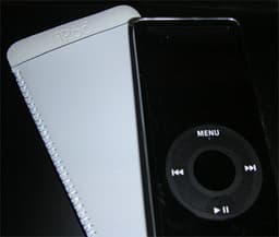 iPod nano будет комплектоваться защитным чехлом