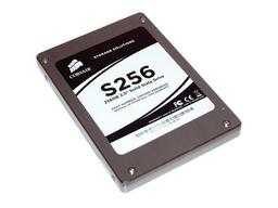 Corsair удваивает ёмкость SSD-накопителя, не забыв значительно повысить производительность