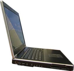 Eurocom D900C Phantom-X: ноутбук с 4-ядерным процессором Q6700, SLI и 750 Гб дискового пространства
