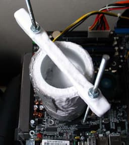 AMD показывает 45-нм Phenom II, разогнанный до 6 ГГц