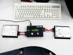Миниатюрный дупликатор Century позволит работать с HDD без участия ПК