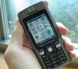 Смартфон HP iPAQ 510 Voice Messenger в интерьере
