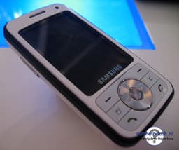 Samsung SGH-i450 – "двойной" слайдер под управлением Symbian OS