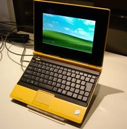 IDF: галерея компактных дешевых ноутбуков на базе Intel Atom