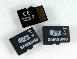Samsung Develops 8GB Mobile microSD Card