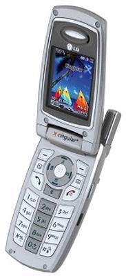 L1200 и C1300: два новых GSM телефона-раскладушки LG