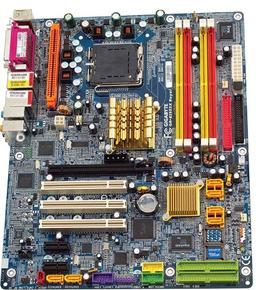 Gigabyte Unveils GA-8I955X Royal In Its i-DNA Series