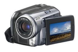 Новые видеокамеры JVC вместо пленки используют жесткие диски