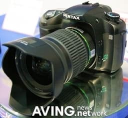 Новая SLR-камера Pentax: «картинки» с выставки
