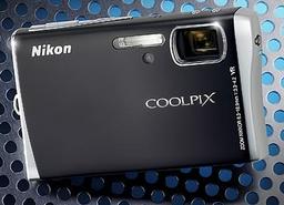 Nikon Coolpix S51c — компактная камера с функциональностью Wi-Fi