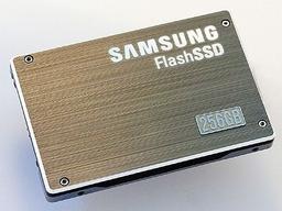 Samsung выпустила 256-ГБ SSD-накопитель — самый быстрый в мире