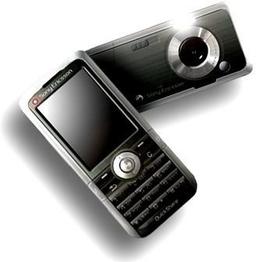 Многофункциональный телефон Sony Ericsson K800i "Wilma"