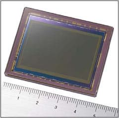 Специалисты Sony разработали 35-мм CMOS-датчик для фотокамер разрешением 24,81 Мп