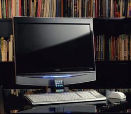 Мультимедийный «моноблок» Onkyo Sotec E702A9 приятно удивляет оснащением и изящностью форм