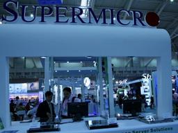 Computex 2008: фоторепортаж со стенда Supermicro