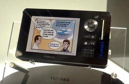 На примере компактного проигрывателя Toshiba показала, на что способны топливные элементы