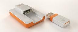 Touch360 знает, как пользоваться USB-накопителем, не вынимая его из кармана