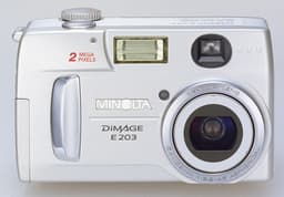 2-мегапиксельная DiMAGE E203 от Minolta