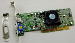 Низкопрофильная Radeon 7500 карта от AOpen