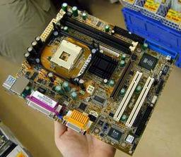 FlexATX и MicroATX платы на SiS650 от ASUS
