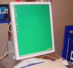 Пять новых TFT LCD мониторов от LG