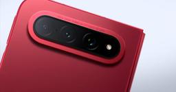 Xiaomi впервые показала свой новый флагман с экраном 5,4 дюйма