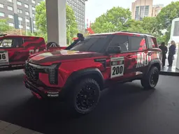 «Король пустыни» от Mitsubishi возвращается? Представлен совершенно новый Mitsubishi Pajero Rally Concept