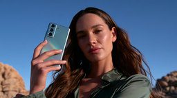 Samsung исправила проблемы с Wi-Fi: Galaxy S25 получил новые функции в One UI 9