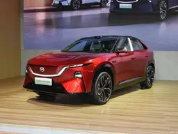 Mazda представила кроссовер CX-6e Laser Edition 2027: 258 л.с., запас хода до 600 км, лидар и топовое оснащение — 167 тыс. юаней (2,1 млн рублей)