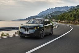 Представлен новый кроссовер BMW на платформе Neue Klasse: BMW iX3 M60 xDrive предлагает 612 л.с., 3,9 с до 100 км/ч и запас хода 754 км
