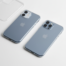 На iPhone 12 Pro надели чехол от iPhone 13 Pro. Это лучше всего показывает, насколько камера новой модели стала больше
