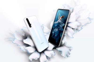 Honor 20 теперь доступен в России в морозно-белом цвете