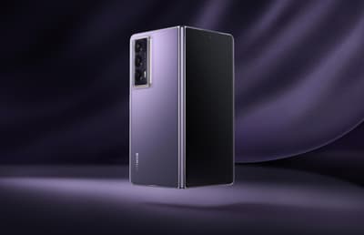 Honor в ударе: новейший флагман Honor Magic V2 повторил успех модели Magic5 Pro – он тоже расходится как горячие пирожки