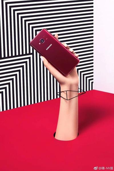 Появились изображения смартфона Samsung Galaxy S8 Lite
