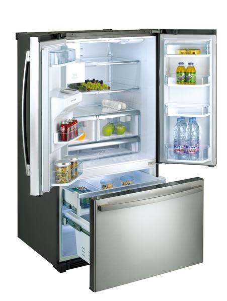 765-литровый гигант компоновки French Door корейской Daewoo Electronics — модель RF64EDG