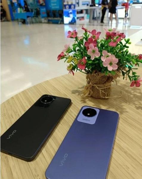 MediaTek Helio P22, 8 Мп и 5000 мА·ч. Характеристики и живые фото Vivo Y02, который выступит конкурентом дешевому Redmi A1, фото 4