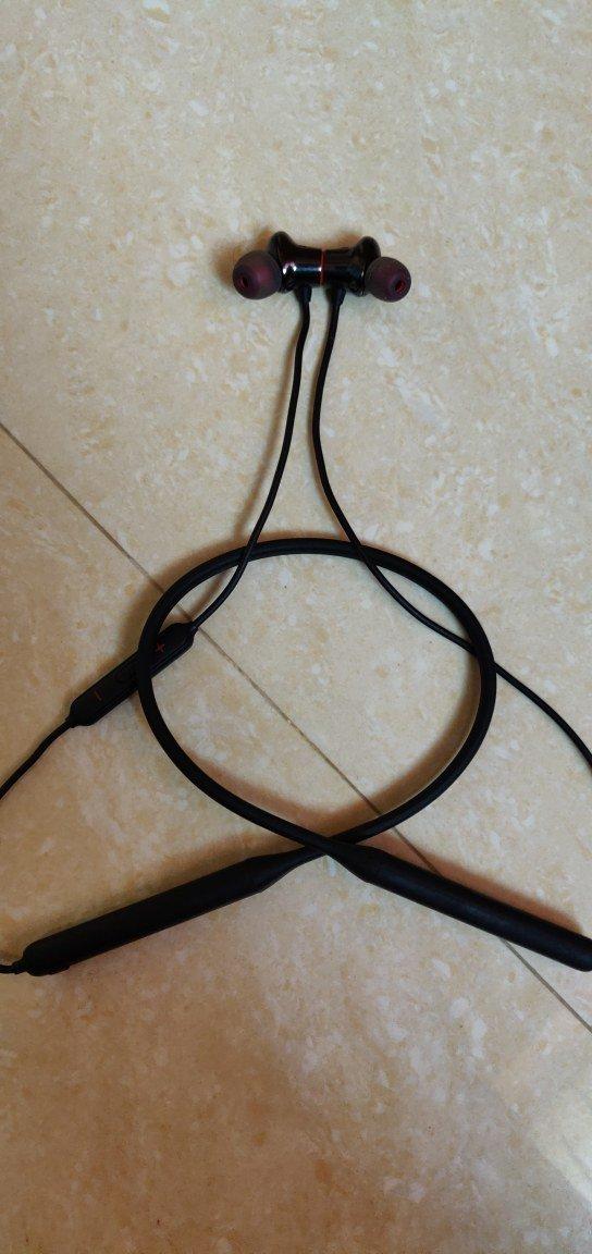 Живые фото беспроводных наушников OnePlus Bullets Wireless 2, фото 2