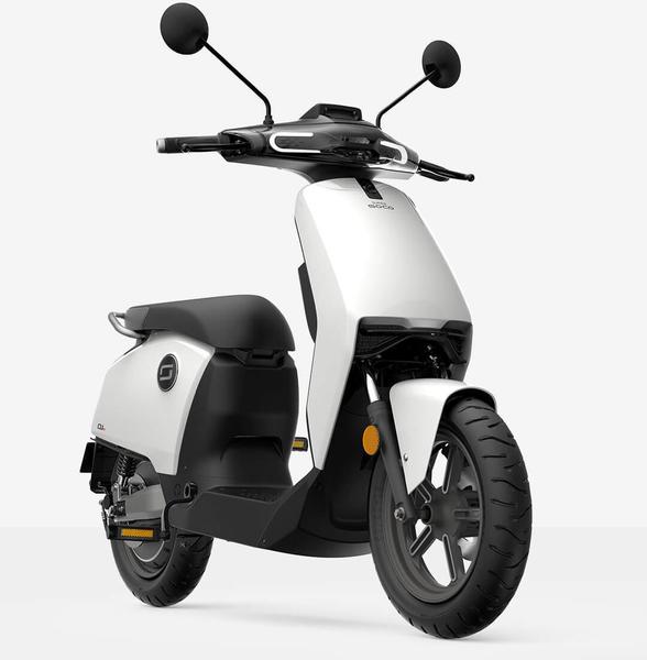 Xiaomi Super Soco CU Electric Smart — электроскутер со светодиодными фарами, круиз-контролем и камерой, фото 1