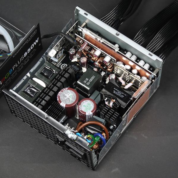 Блок питания Thermaltake Toughpower iRGB Plus 850W Platinum, фото 5